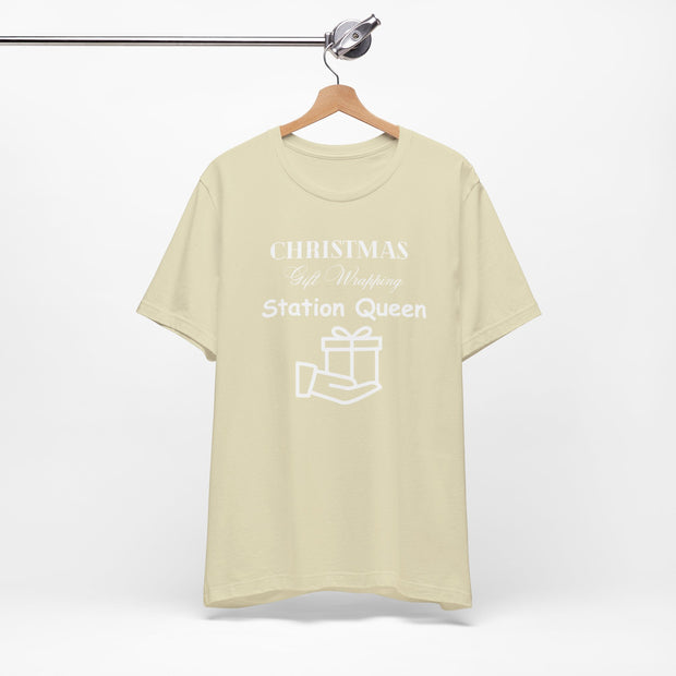 Christmas wrapping Queen t shirt