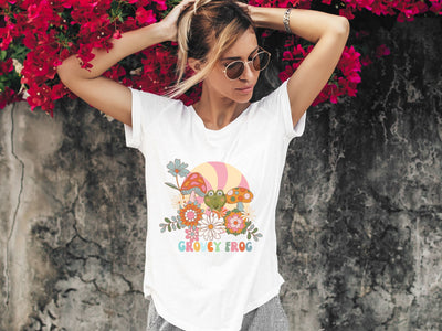 Retro Frog Cottage Core tshirt, Cute Mushroom shirt, Woman's Festival t shirt, Ladies Concert Tee